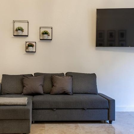 San Babila - Luxury Milanese Apartment Exterior photo